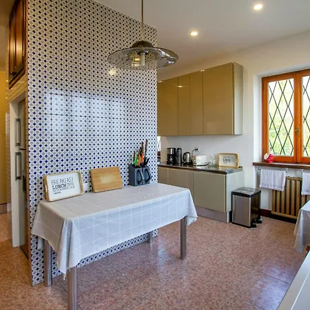 בית נופש Stylish In Its Own Vineyard With Pool Altavilla Monferrato