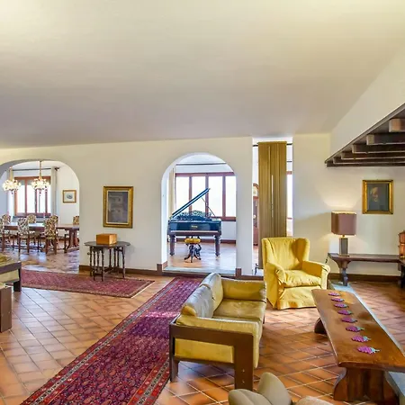 Stylish In Its Own Vineyard With Pool * Altavilla Monferrato