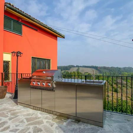 Stylish In Its Own Vineyard With Pool Altavilla Monferrato